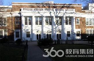 威爾明頓大學(xué)